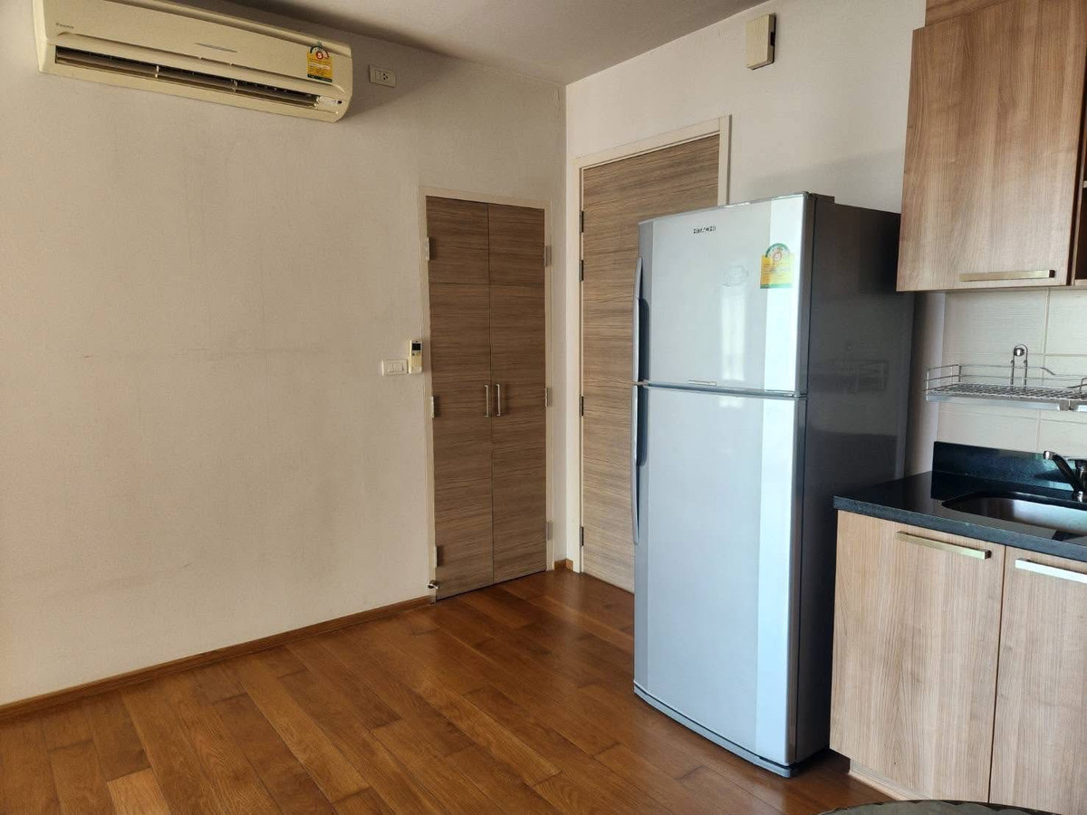 For SaleCondoWongwianyai, Charoennakor : ⚡️Hot Deal⚡️Hive taksin 💎49 Sqm 💎 3.95 Mb🔥 Cheapest in the market ⚡️ Open Bts view, not blocked⚡️If interested, contact to make an appointment to view🔥 Putter 0928895628🔥