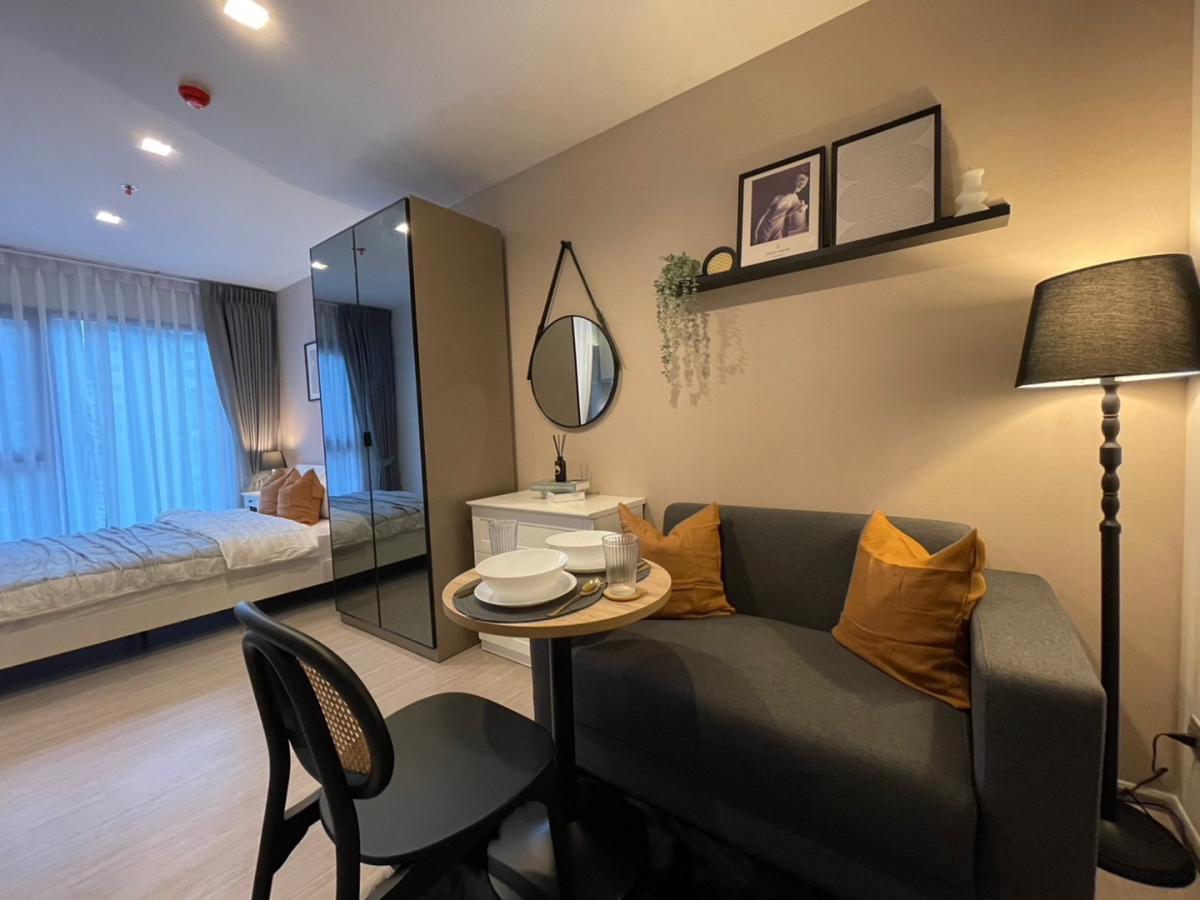 For RentCondoRama9, Petchburi, RCA : 🔥Urgent for rent🔥 Life Asoke Hype, beautifully decorated, fully furnished, ready to move in, just 300 meters from MRT Rama 9.