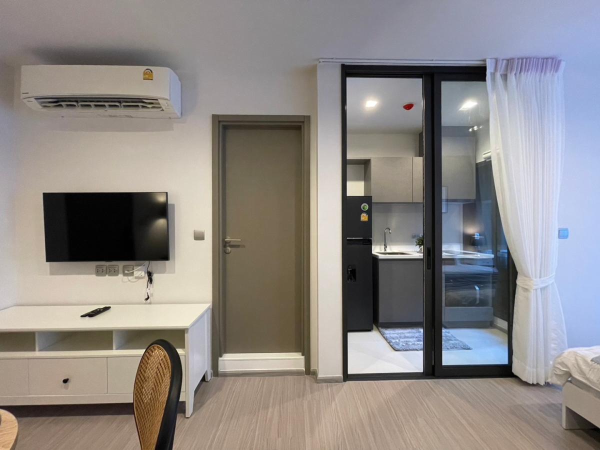 For RentCondoRama9, Petchburi, RCA : 🔥Urgent for rent🔥 Life Asoke Hype, beautifully decorated, fully furnished, ready to move in, just 300 meters from MRT Rama 9.