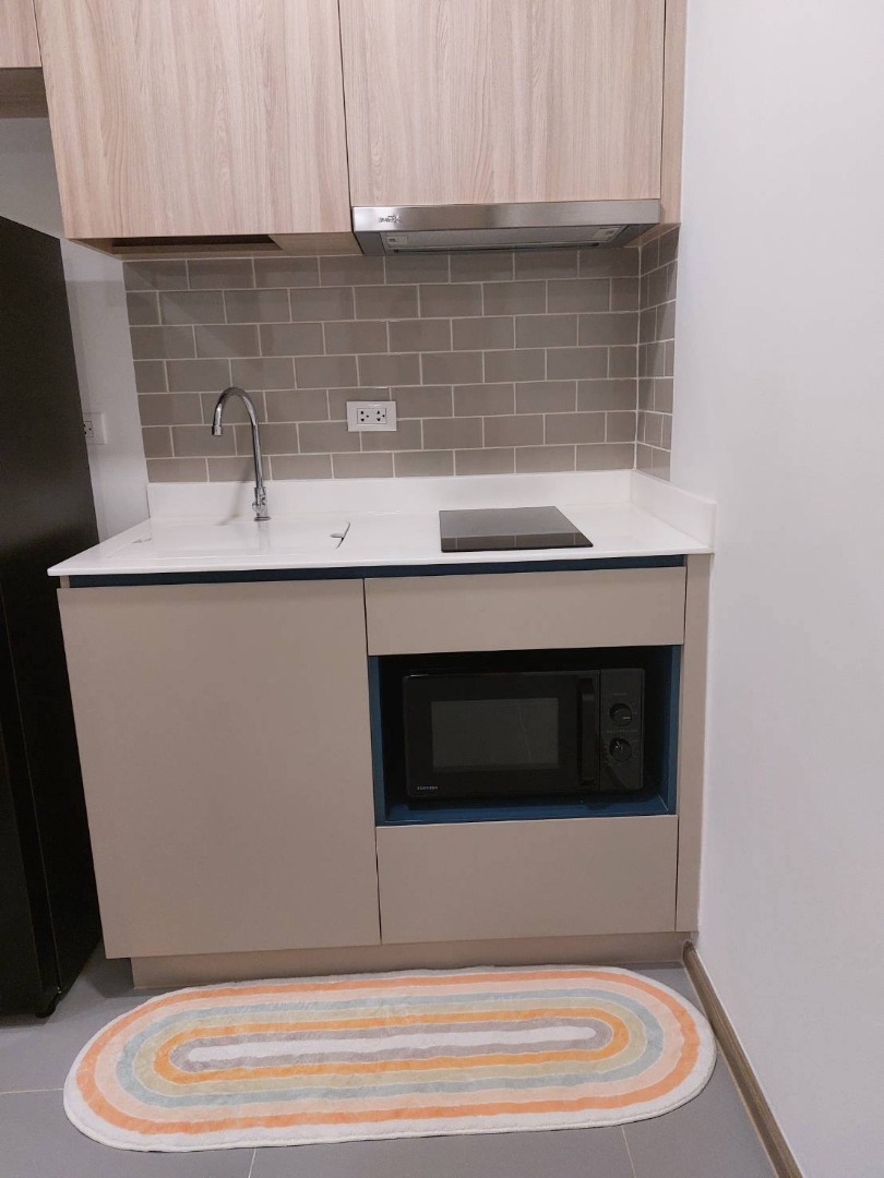 For RentCondoRatchathewi,Phayathai : 🔥For Rent🔥 XT Phayathai, a spacious unit with a beautiful east-facing view. Fully furnished and ready to move in.