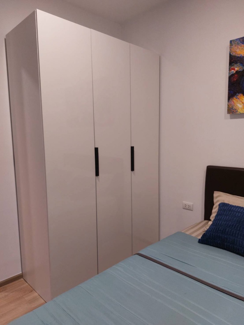 For RentCondoRatchathewi,Phayathai : 🔥For Rent🔥 XT Phayathai, a spacious unit with a beautiful east-facing view. Fully furnished and ready to move in.