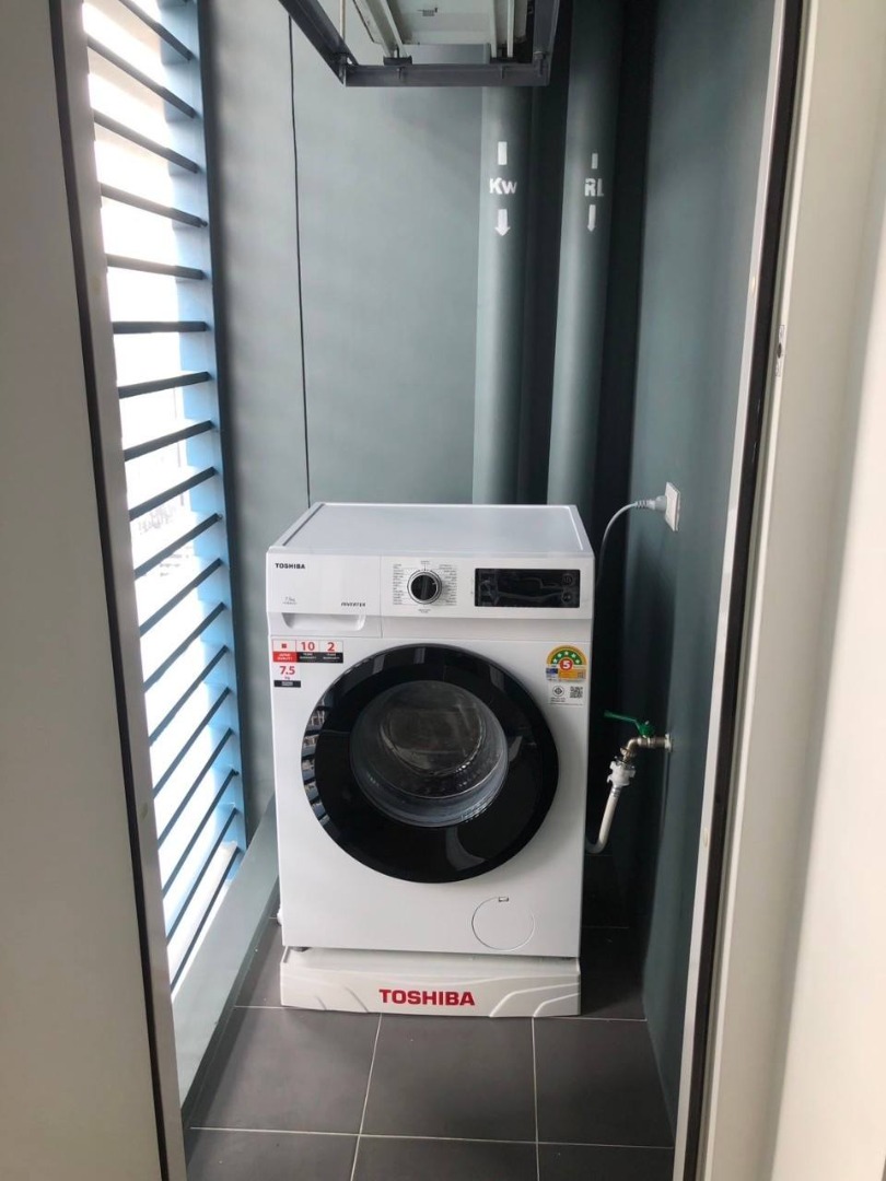 For RentCondoRatchathewi,Phayathai : 🔥For Rent🔥 XT Phayathai, a spacious unit with a beautiful east-facing view. Fully furnished and ready to move in.