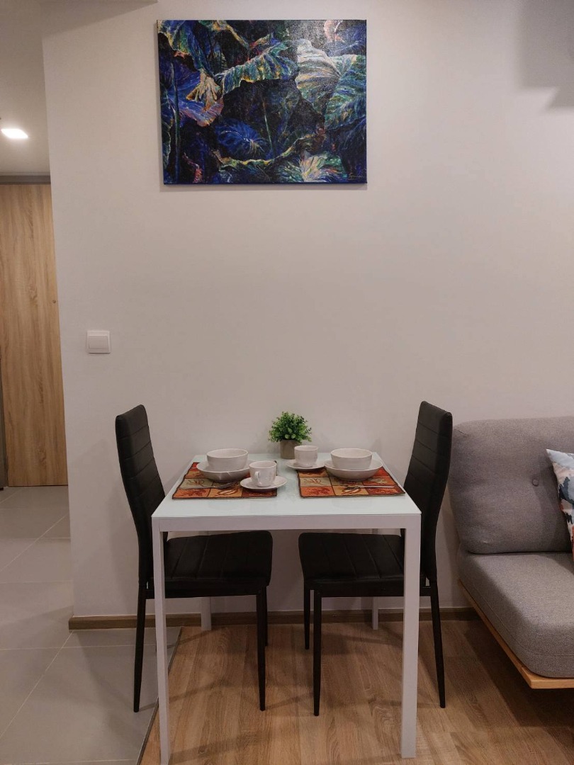 For RentCondoRatchathewi,Phayathai : 🔥For Rent🔥 XT Phayathai, a spacious unit with a beautiful east-facing view. Fully furnished and ready to move in.