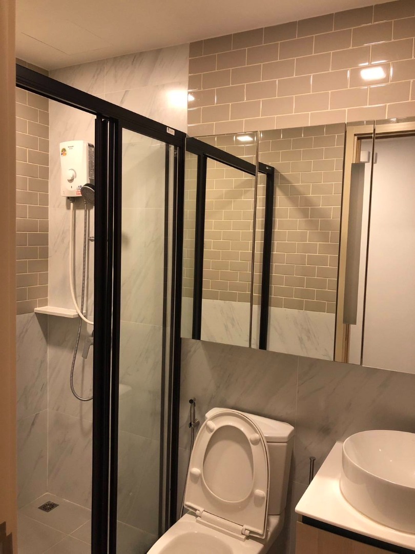 For RentCondoRatchathewi,Phayathai : 🔥For Rent🔥 XT Phayathai, a spacious unit with a beautiful east-facing view. Fully furnished and ready to move in.