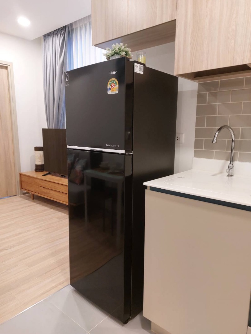 For RentCondoRatchathewi,Phayathai : 🔥For Rent🔥 XT Phayathai, a spacious unit with a beautiful east-facing view. Fully furnished and ready to move in.