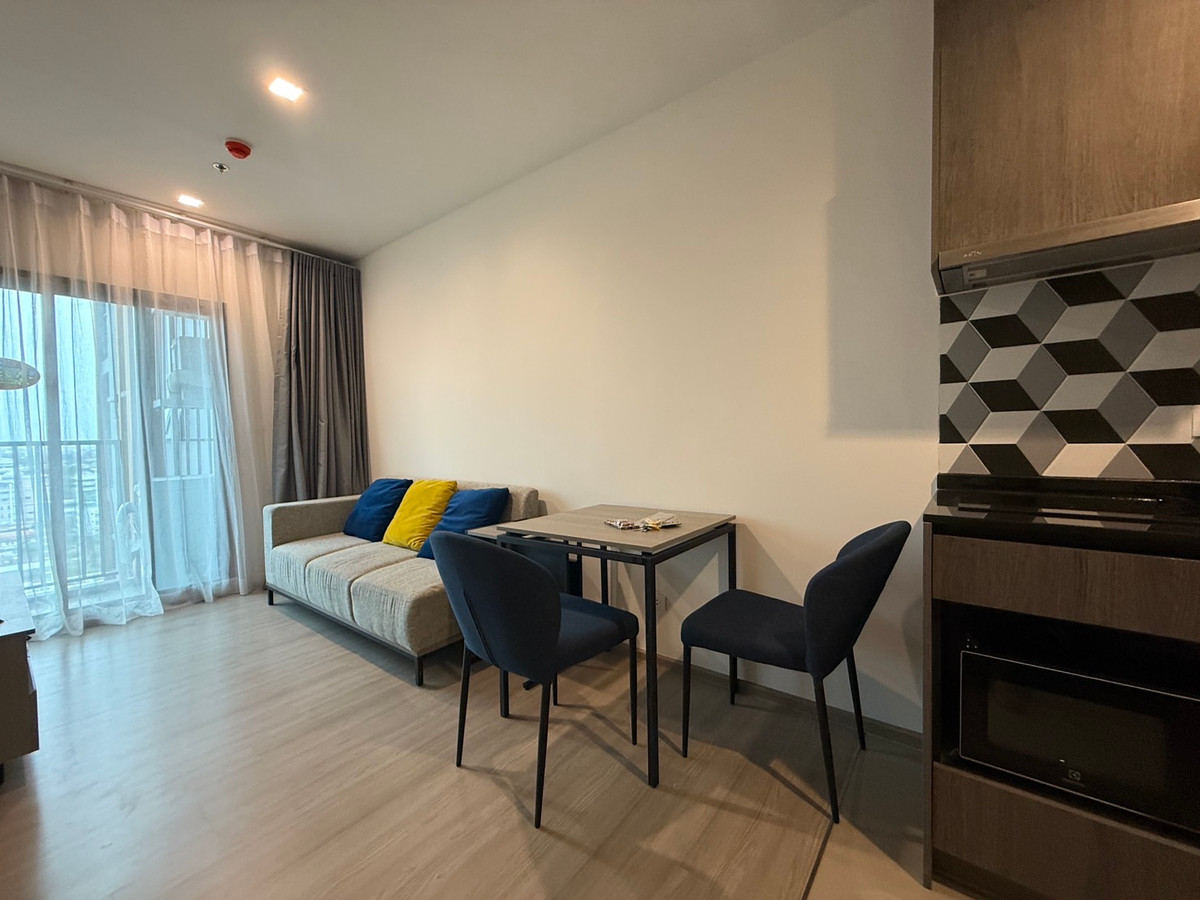 For RentCondoRama9, Petchburi, RCA : 😊The Base Phetchaburi Thonglor 👉Room in a popular location, Urgent decision. 💥Book now before the rooms are gone. It goes so fast here.