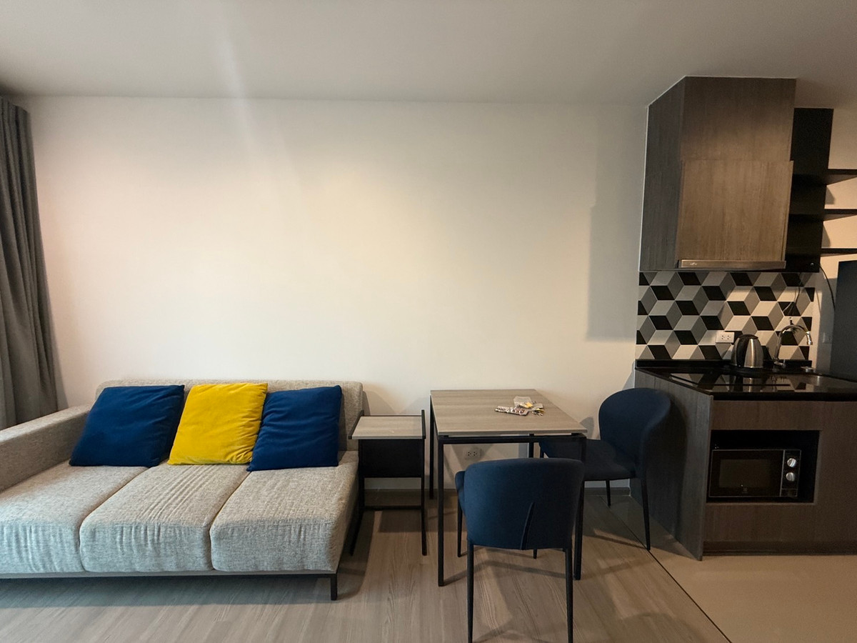 For RentCondoRama9, Petchburi, RCA : 😊The Base Phetchaburi Thonglor 👉Room in a popular location, Urgent decision. 💥Book now before the rooms are gone. It goes so fast here.