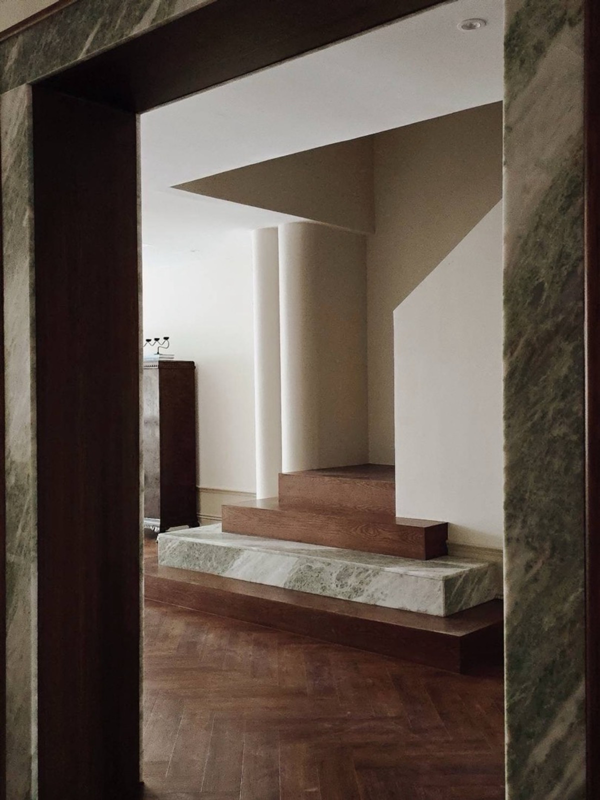 ขายทาวน์โฮมอ่อนนุช อุดมสุข : ขาย ทาวน์โฮมหรู 5 ชั้น 1,000 ตารางเมตร สุขุมวิท 101 ปุณณวิถี มีเพียง 2 ยูนิต เท่านั้น นัดหมาย เพื่อเข้าดูแบบส่วนตัว 061-426-1444 คุณ กรณ์สิรวิชญ์ 