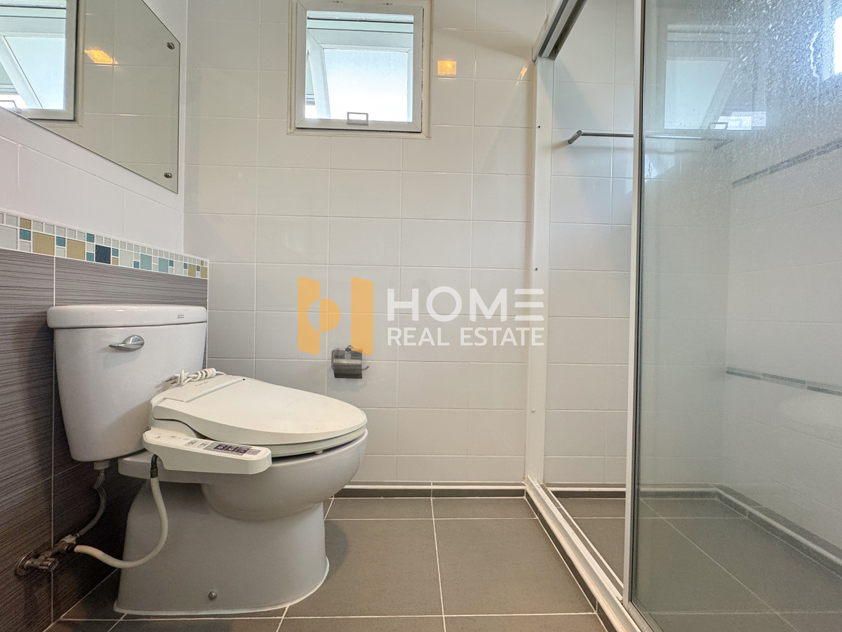 ขายบ้านลาดกระบัง สุวรรณภูมิ : ตำแหน่งใกล้ส่วนกลาง ✨ มัณฑนา อ่อนนุช - วงแหวน 4 / 3 ห้องนอน (ขาย), Manthana Onnut - Wongwan 4 / 3 Bedrooms (FOR SALE) POON089