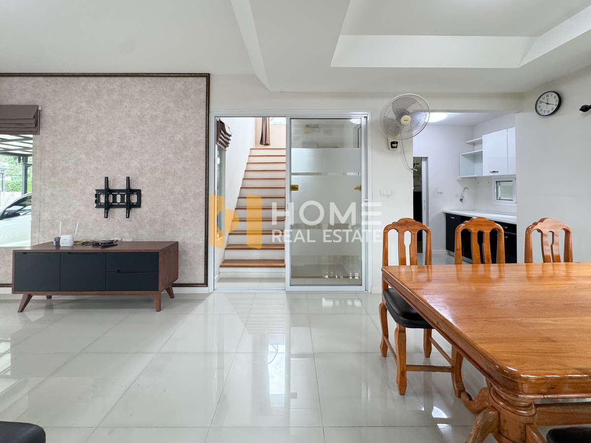 ขายบ้านลาดกระบัง สุวรรณภูมิ : ตำแหน่งใกล้ส่วนกลาง ✨ มัณฑนา อ่อนนุช - วงแหวน 4 / 3 ห้องนอน (ขาย), Manthana Onnut - Wongwan 4 / 3 Bedrooms (FOR SALE) POON089