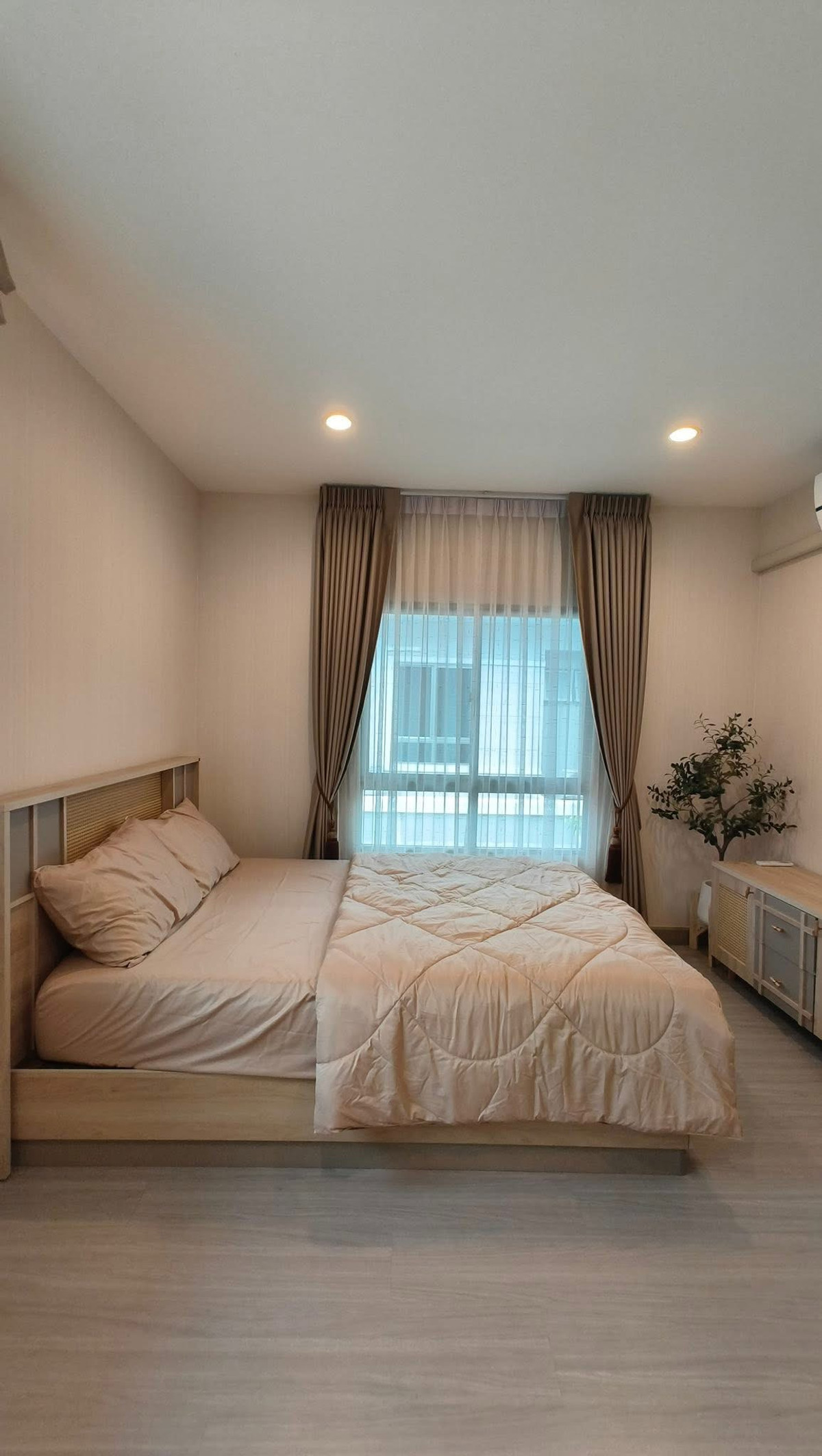 For SaleHouseChaengwatana, Muangthong : Luxury detached house for sale modern style Simple, elegant but perfect in every corner. The Palm Chaengwattana-Chaiyaphruek 70 square meters.