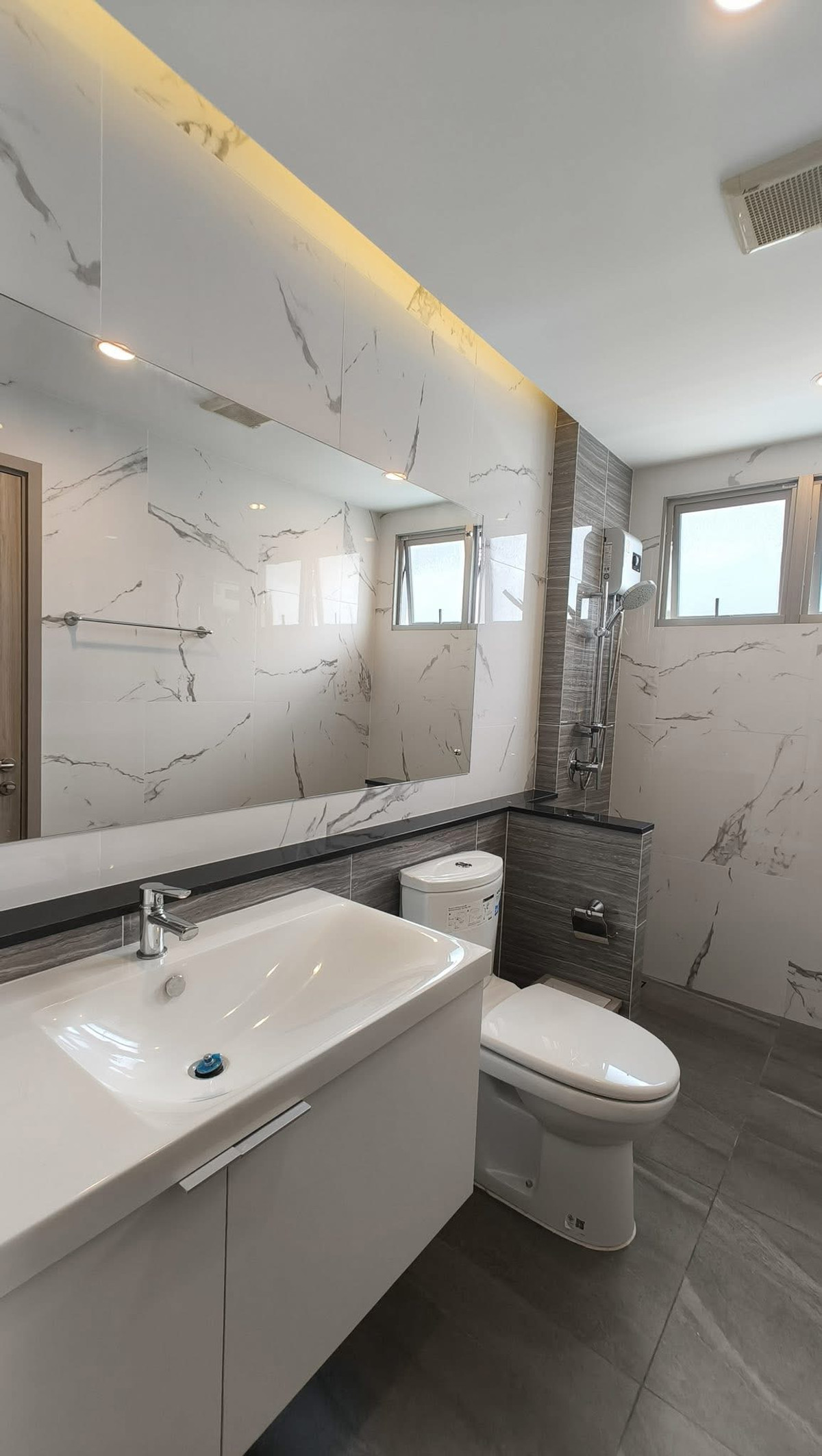 For SaleHouseChaengwatana, Muangthong : Luxury detached house for sale modern style Simple, elegant but perfect in every corner. The Palm Chaengwattana-Chaiyaphruek 70 square meters.