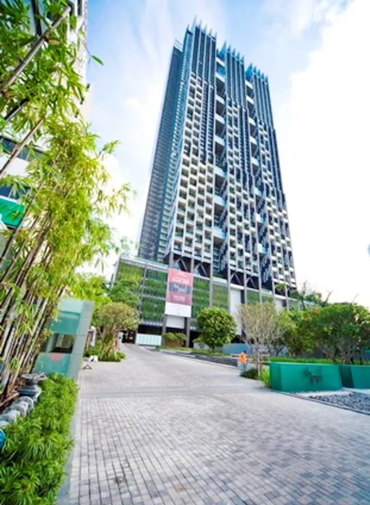 ให้เช่าคอนโดสาทร นราธิวาส : ✨ โอเอซิสใจกลางสาทร The Met Sathorn คอนโดหรู พร้อมพื้นที่ส่วนกลางขนาดใหญ่ บรรยากาศรีสอร์ท ❤️