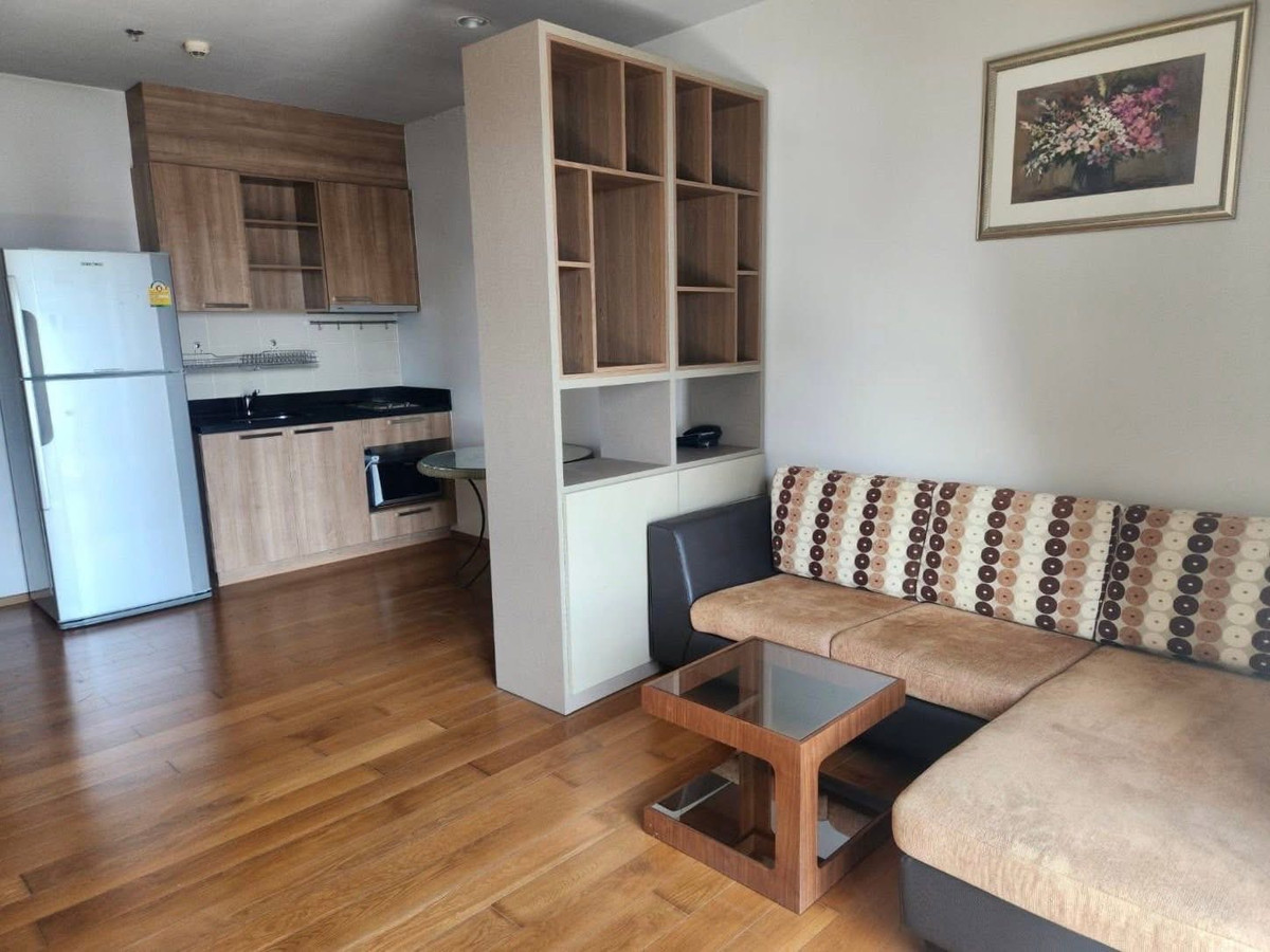 For SaleCondoWongwianyai, Charoennakor : ⚡️Hot Deal⚡️Hive taksin 💎49 Sqm 💎 3.95 Mb🔥 Cheapest in the market ⚡️ Open Bts view, not blocked⚡️If interested, contact to make an appointment to view🔥 Putter 0928895628🔥