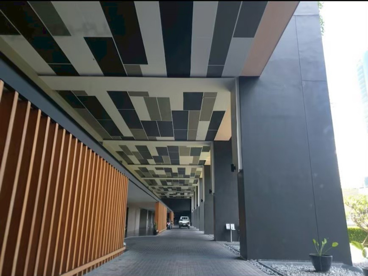 ให้เช่าคอนโดสาทร นราธิวาส : ✨ โอเอซิสใจกลางสาทร The Met Sathorn คอนโดหรู พร้อมพื้นที่ส่วนกลางขนาดใหญ่ บรรยากาศรีสอร์ท ❤️