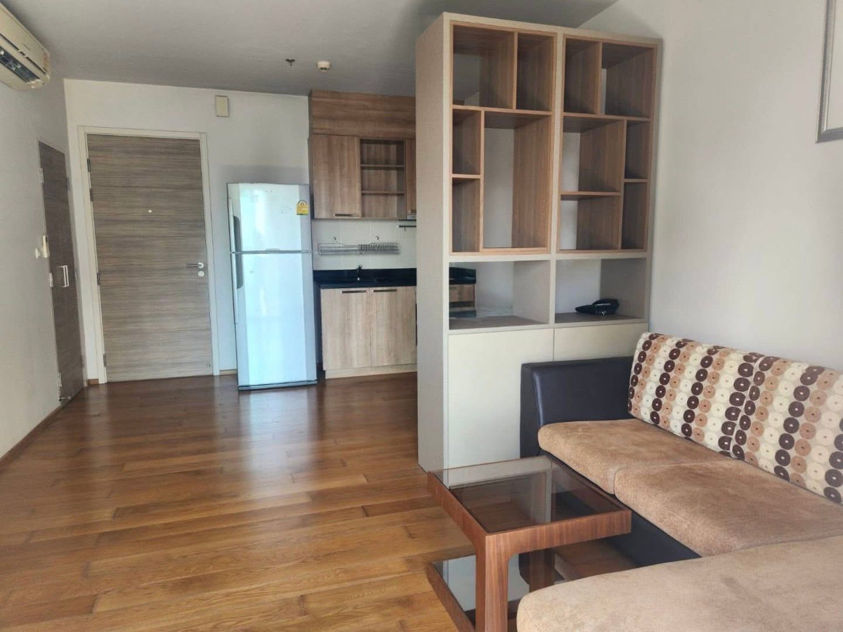 For SaleCondoWongwianyai, Charoennakor : ⚡️Hot Deal⚡️Hive taksin 💎49 Sqm 💎 3.95 Mb🔥 Cheapest in the market ⚡️ Open Bts view, not blocked⚡️If interested, contact to make an appointment to view🔥 Putter 0928895628🔥