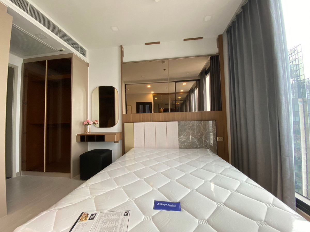 For RentCondoRama9, Petchburi, RCA : !! Beautiful room for rent, Condo One 9 Five Asoke-Rama 9, near MRT Rama 9.