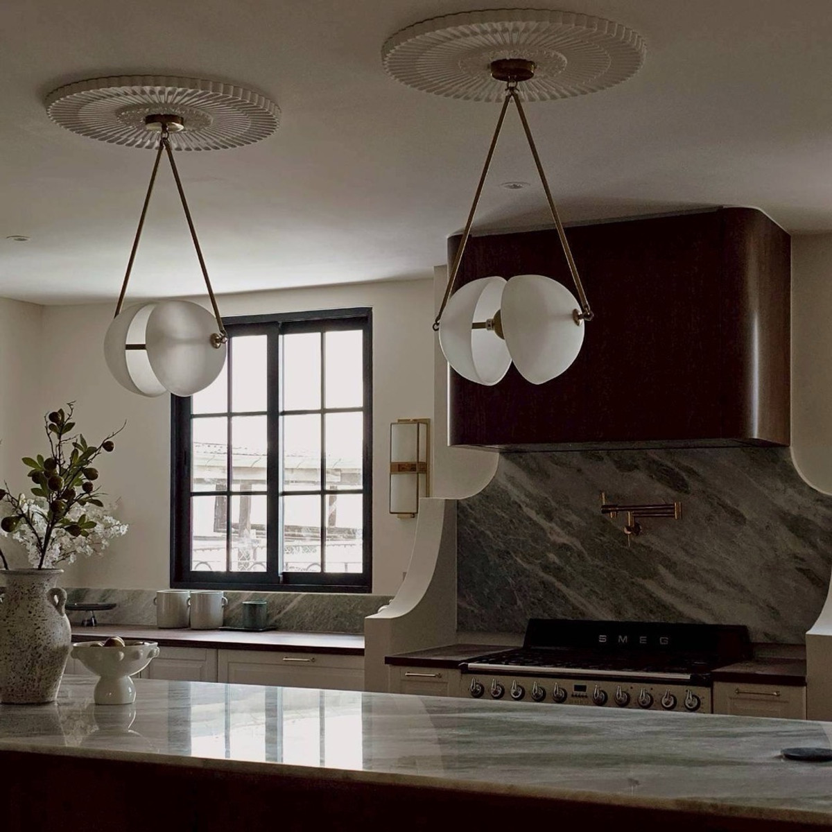 ขายทาวน์โฮมอ่อนนุช อุดมสุข : ขาย ทาวน์โฮมหรู 5 ชั้น 1,000 ตารางเมตร สุขุมวิท 101 ปุณณวิถี มีเพียง 2 ยูนิต เท่านั้น นัดหมาย เพื่อเข้าดูแบบส่วนตัว 061-426-1444 คุณ กรณ์สิรวิชญ์ 