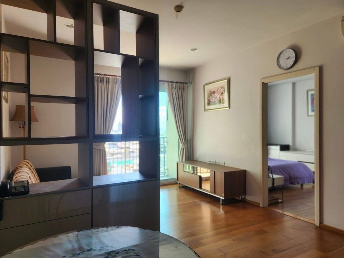 For SaleCondoWongwianyai, Charoennakor : ⚡️Hot Deal⚡️Hive taksin 💎49 Sqm 💎 3.95 Mb🔥 Cheapest in the market ⚡️ Open Bts view, not blocked⚡️If interested, contact to make an appointment to view🔥 Putter 0928895628🔥