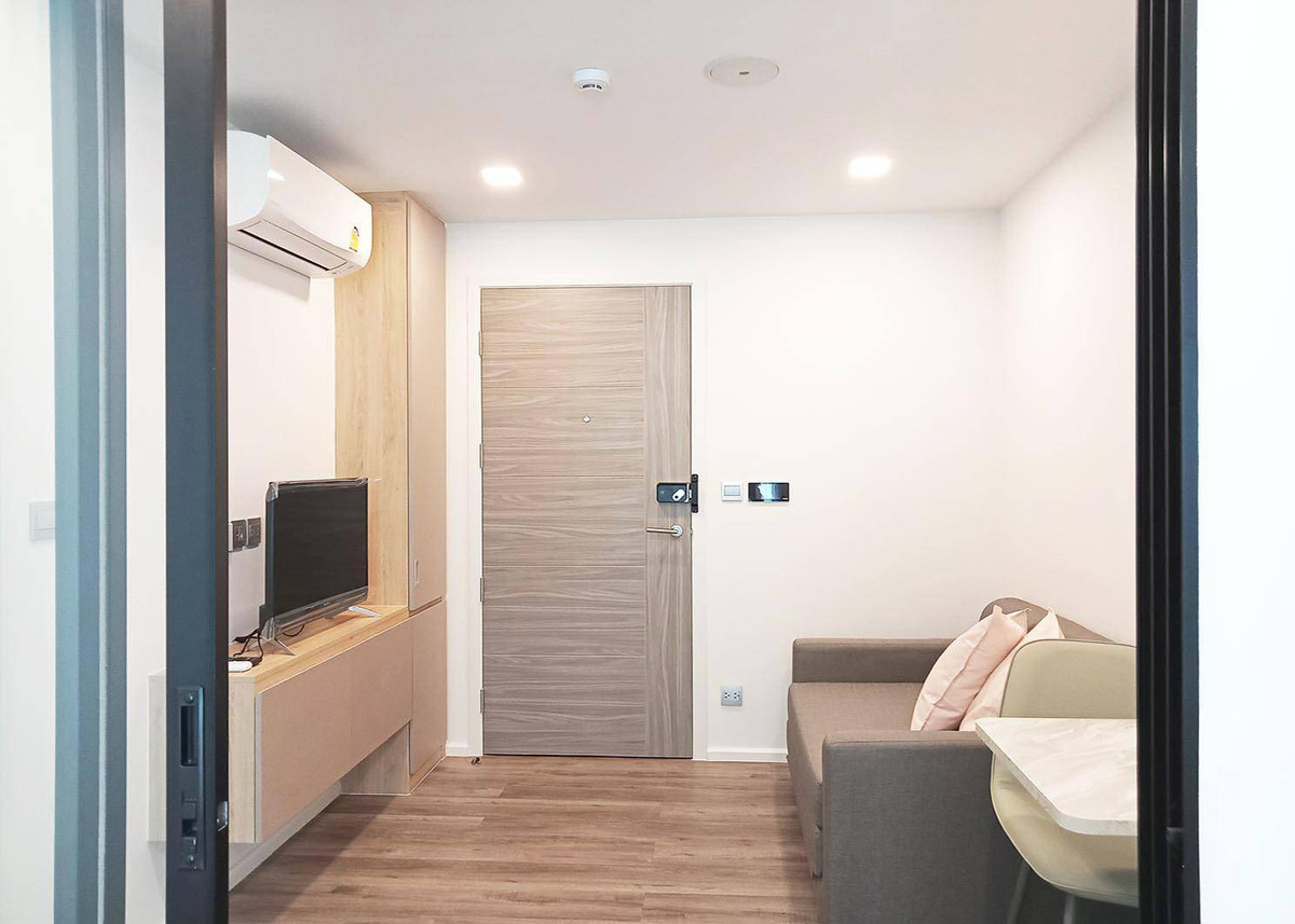 For RentCondoRatchadapisek, Huaikwang, Suttisan : !! Beautiful room for rent, Condo Atmoz Ratchada-Huaikhwang, near MRT Huai Khwang.