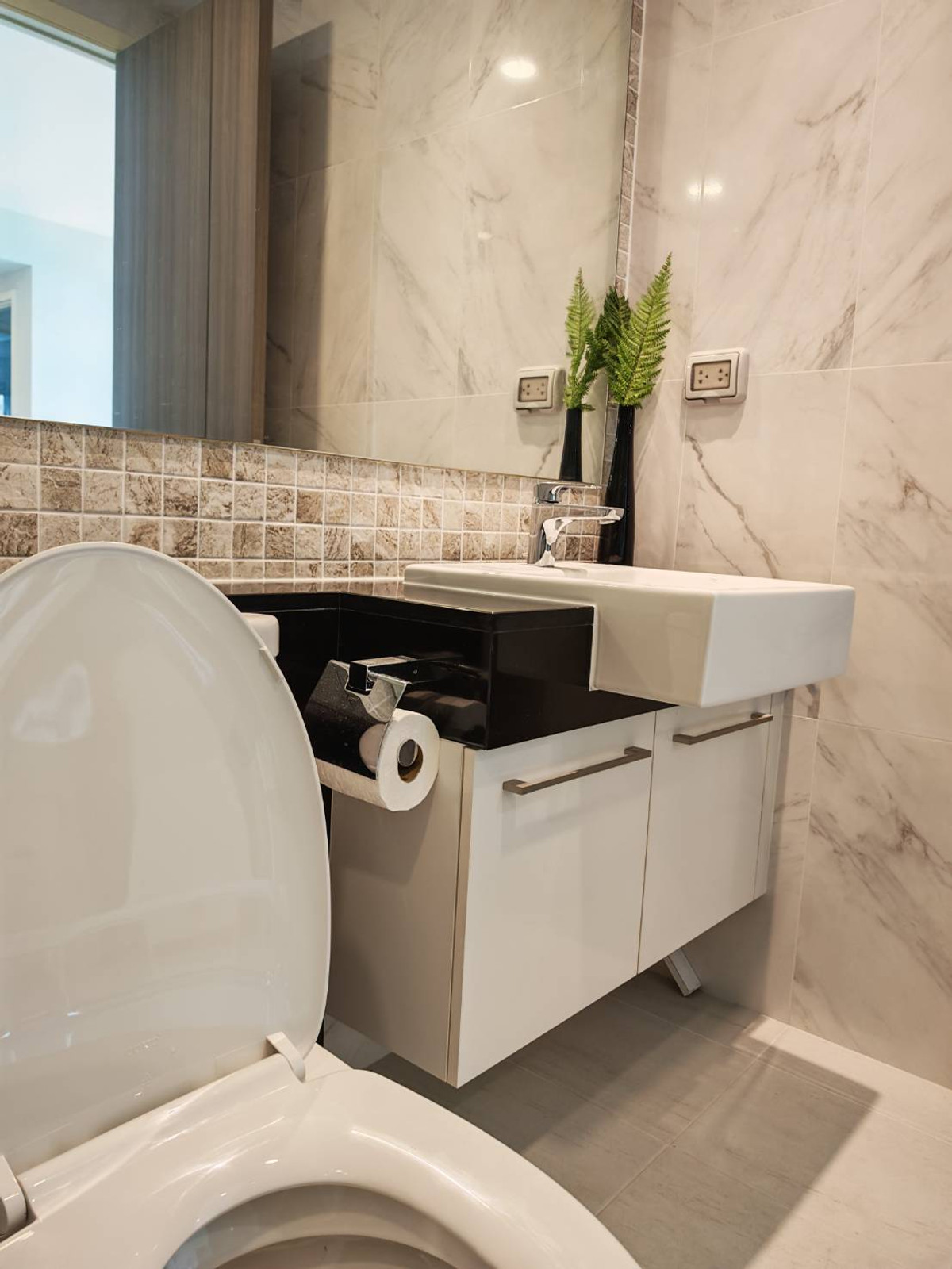 For SaleCondoWongwianyai, Charoennakor : ✨ Own a condo along the Chao Phraya River. Premium level Supalai Premier Charoen Nakhon 🎉