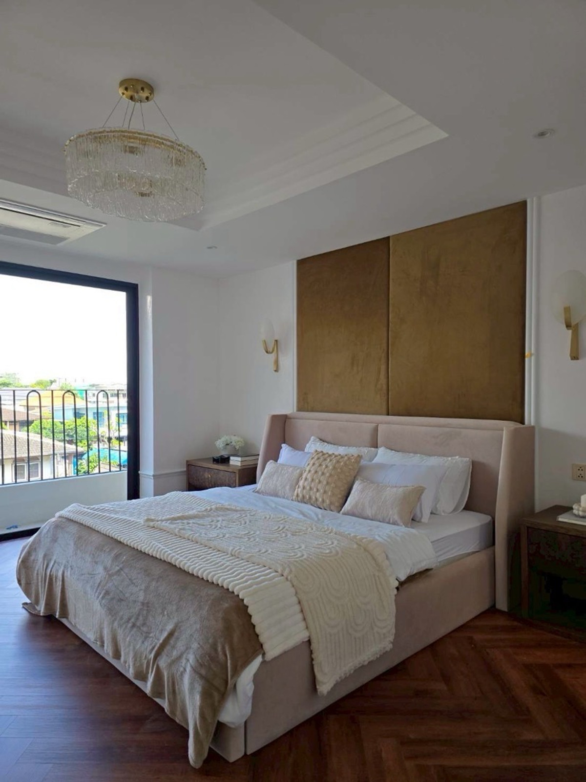 ขายทาวน์โฮมอ่อนนุช อุดมสุข : ขาย ทาวน์โฮมหรู 5 ชั้น 1,000 ตารางเมตร สุขุมวิท 101 ปุณณวิถี มีเพียง 2 ยูนิต เท่านั้น นัดหมาย เพื่อเข้าดูแบบส่วนตัว 061-426-1444 คุณ กรณ์สิรวิชญ์ 