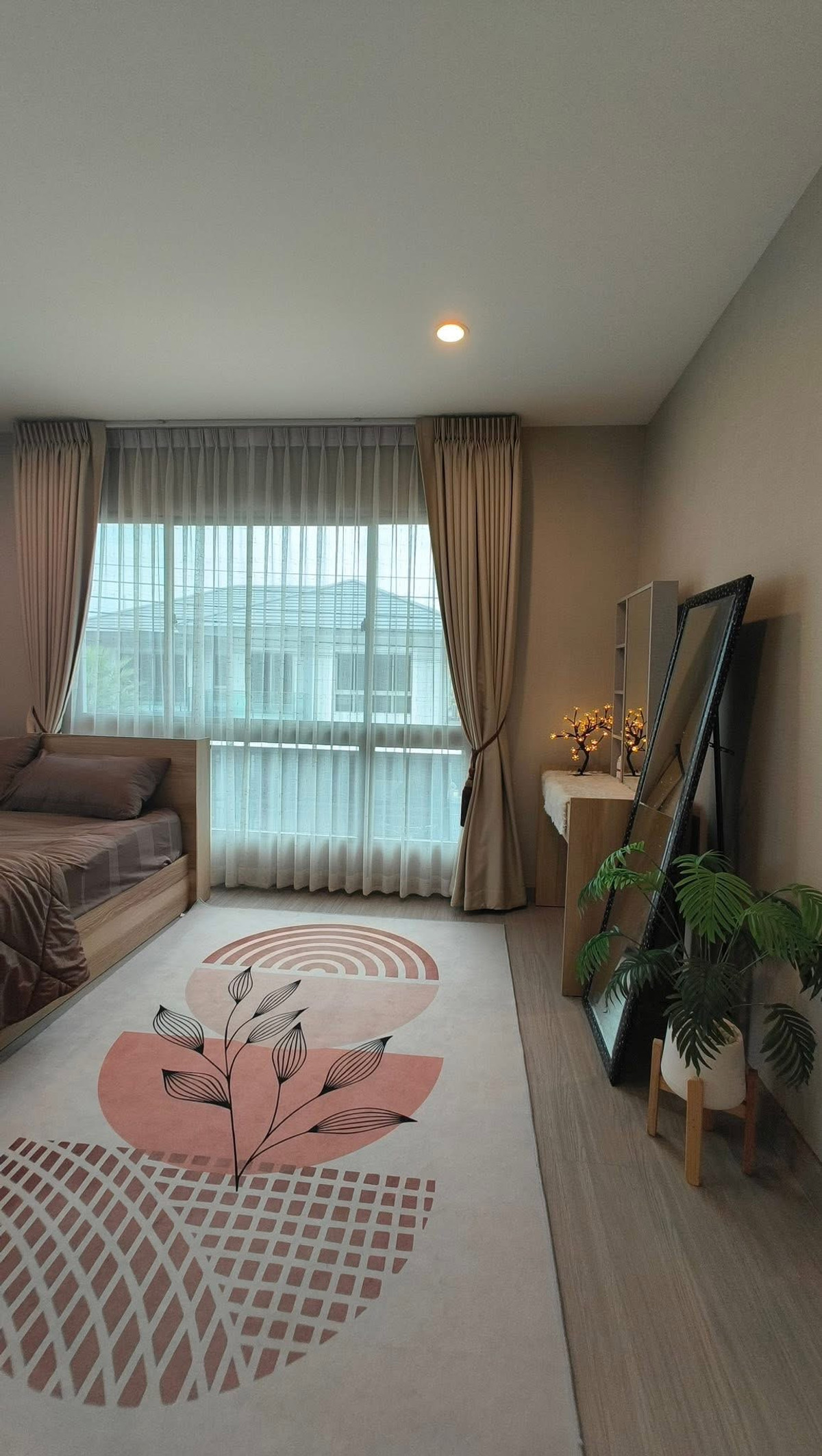 For SaleHouseChaengwatana, Muangthong : Luxury detached house for sale modern style Simple, elegant but perfect in every corner. The Palm Chaengwattana-Chaiyaphruek 70 square meters.