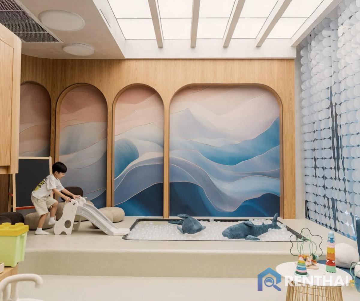 For SaleCondoPattaya, Bangsaen, Chonburi : Luxury Beachfront Condo at Arom Wongamat – 2 Bedrooms, Foreign Ownership, Special Price!