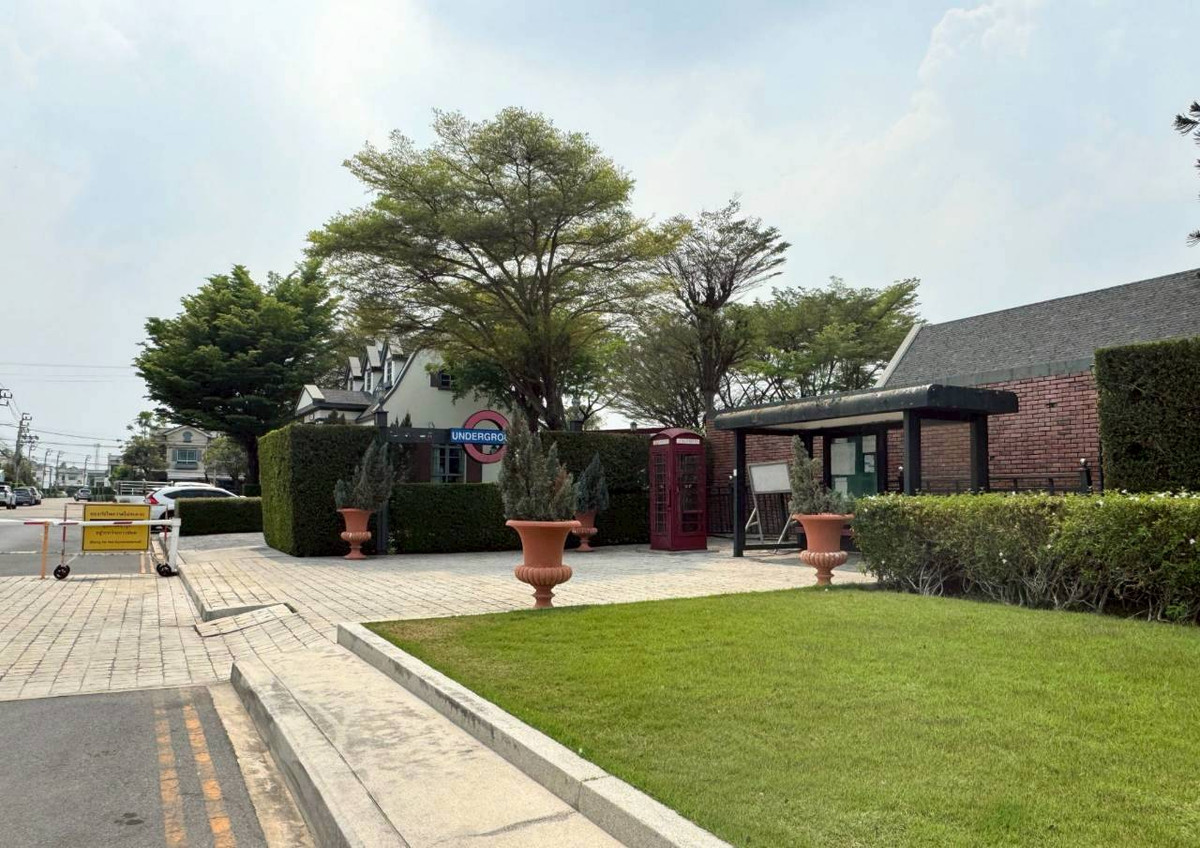 For SaleTownhomeNonthaburi, Bang Yai, Bangbuathong : Selling below cost! Indy (Bang Yai - opposite Westgate) Townhouse like new, 2 bedrooms, 3 bathrooms, 2 parking spaces.