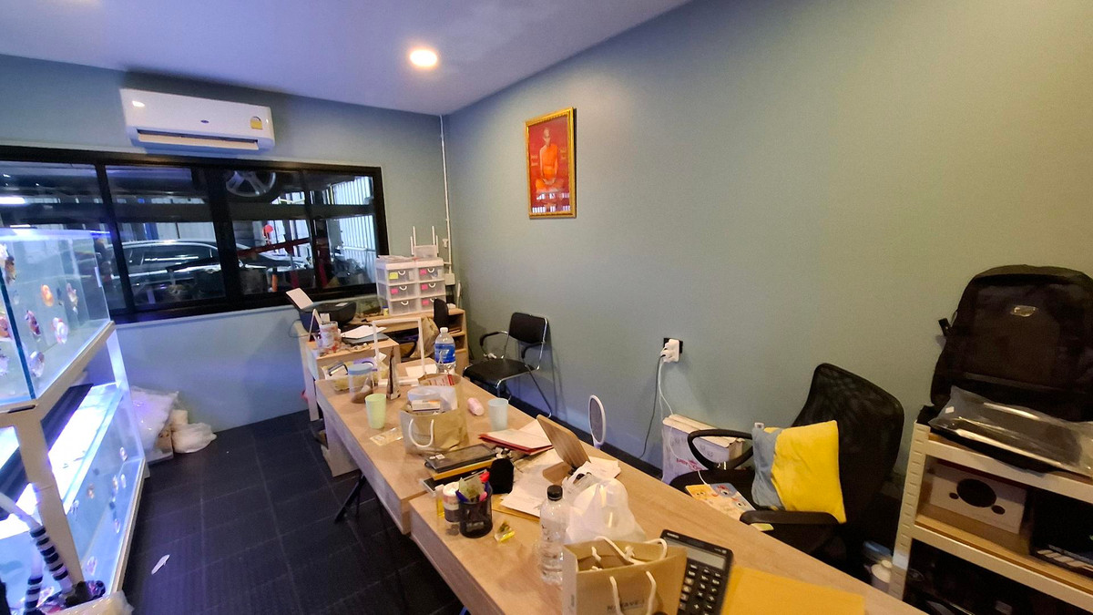 เซ้งโกดังนวมินทร์ รามอินทรา : เซ้งกิจการ: อู่ซ่อมรถพร้อมเปิดต่อได้ทันที – ทำเลรามอินทรา (ช่วงซอย 93–97)