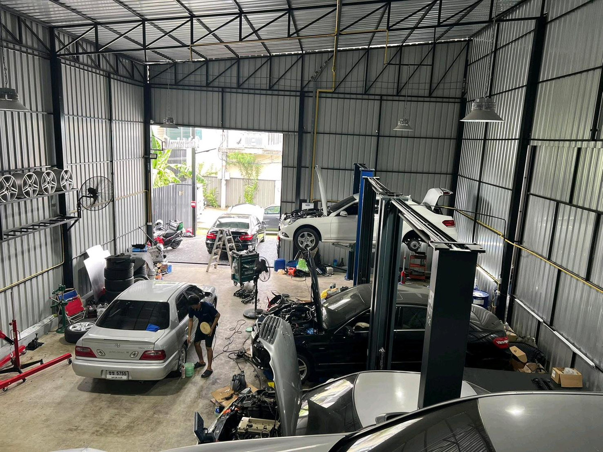 เซ้งโกดังนวมินทร์ รามอินทรา : เซ้งกิจการ: อู่ซ่อมรถพร้อมเปิดต่อได้ทันที – ทำเลรามอินทรา (ช่วงซอย 93–97)