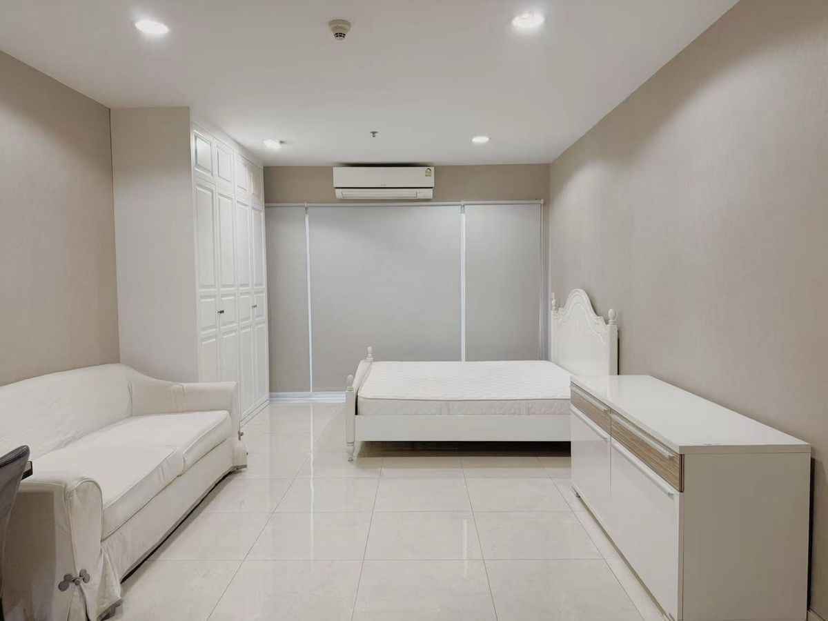 คอนโดราชเทวี พญาไท : The Platinum【𝐒𝐄𝐋𝐋 & 𝐑𝐄𝐍𝐓】🔥ขาวเรียบเท่สไตล์สกายไลท์ เฟอร์นิเจอร์โทนสว่างช่วยให้ห้องดูโปร่งและแพงขึ้นมาก🔥 ติดต่อไลน์ไอดี: @hacondo