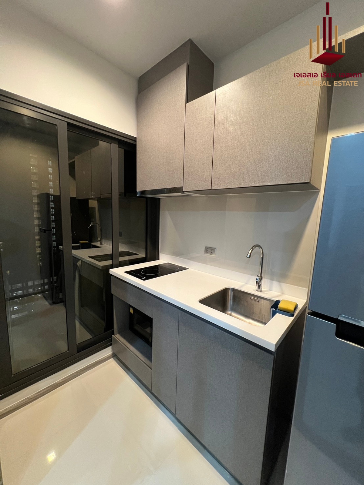 ให้เช่าคอนโดพระราม 9 เพชรบุรีตัดใหม่ RCA : ✨ For Rent: Life Asoke Hype Rama 9 Condo ✨ 💰 Only 17,000 THB/month