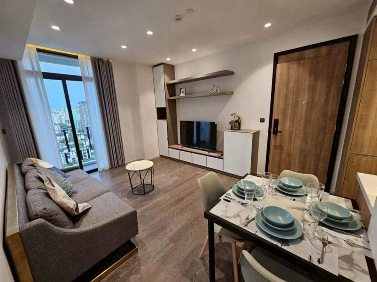 ให้เช่าคอนโดสุขุมวิท อโศก ทองหล่อ : ✨Condo for Rent : 𝐌𝐔𝐍𝐈𝐐 𝐒𝐔𝐊𝐇𝐔𝐌𝐕𝐈𝐓 𝟐𝟑 (AP-02) ( line : @condo91 )