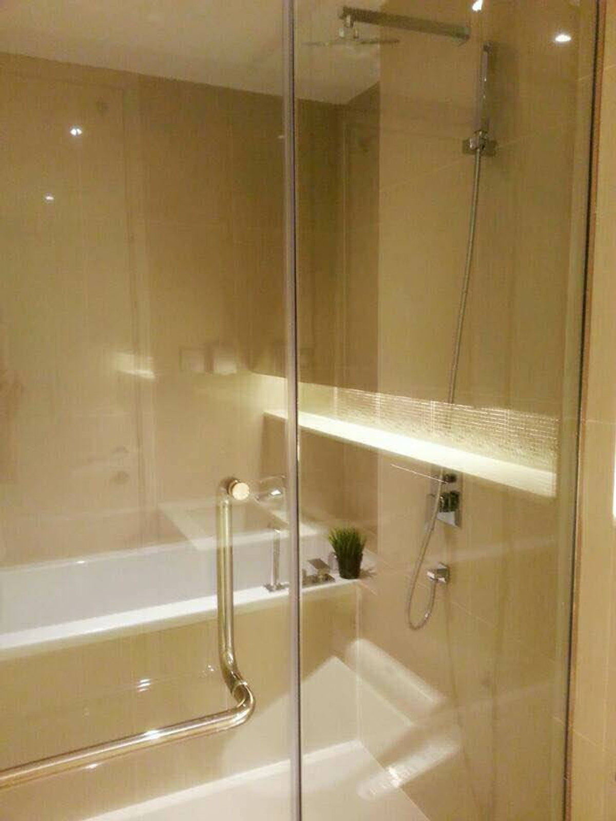 ขายคอนโดสุขุมวิท อโศก ทองหล่อ : for sale condo H Sukhumvit 43 (S15-32655 S)