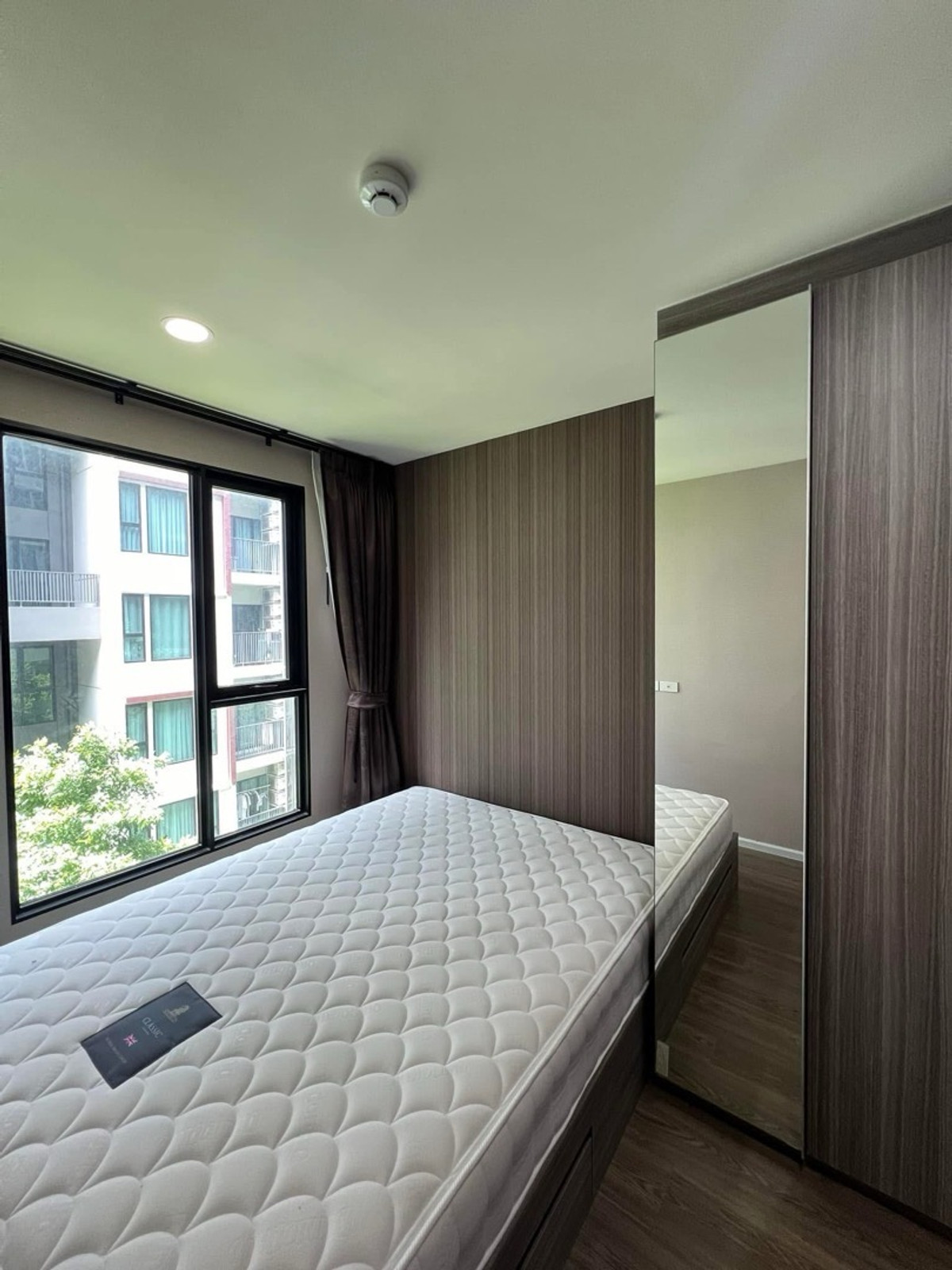 For RentCondoNawamin, Ramindra : Beautiful room for rent, fully decorated, The origin ramitra83, size 27 square meters, good price 🏘️🥰