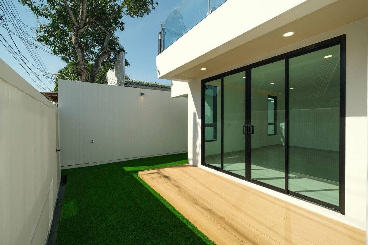 For SaleHouseOnnut, Udomsuk : K-6622 for sale!! Single house, convenient travel, can enter and exit in many ways, Seri Village, On Nut 70, newly renovated.