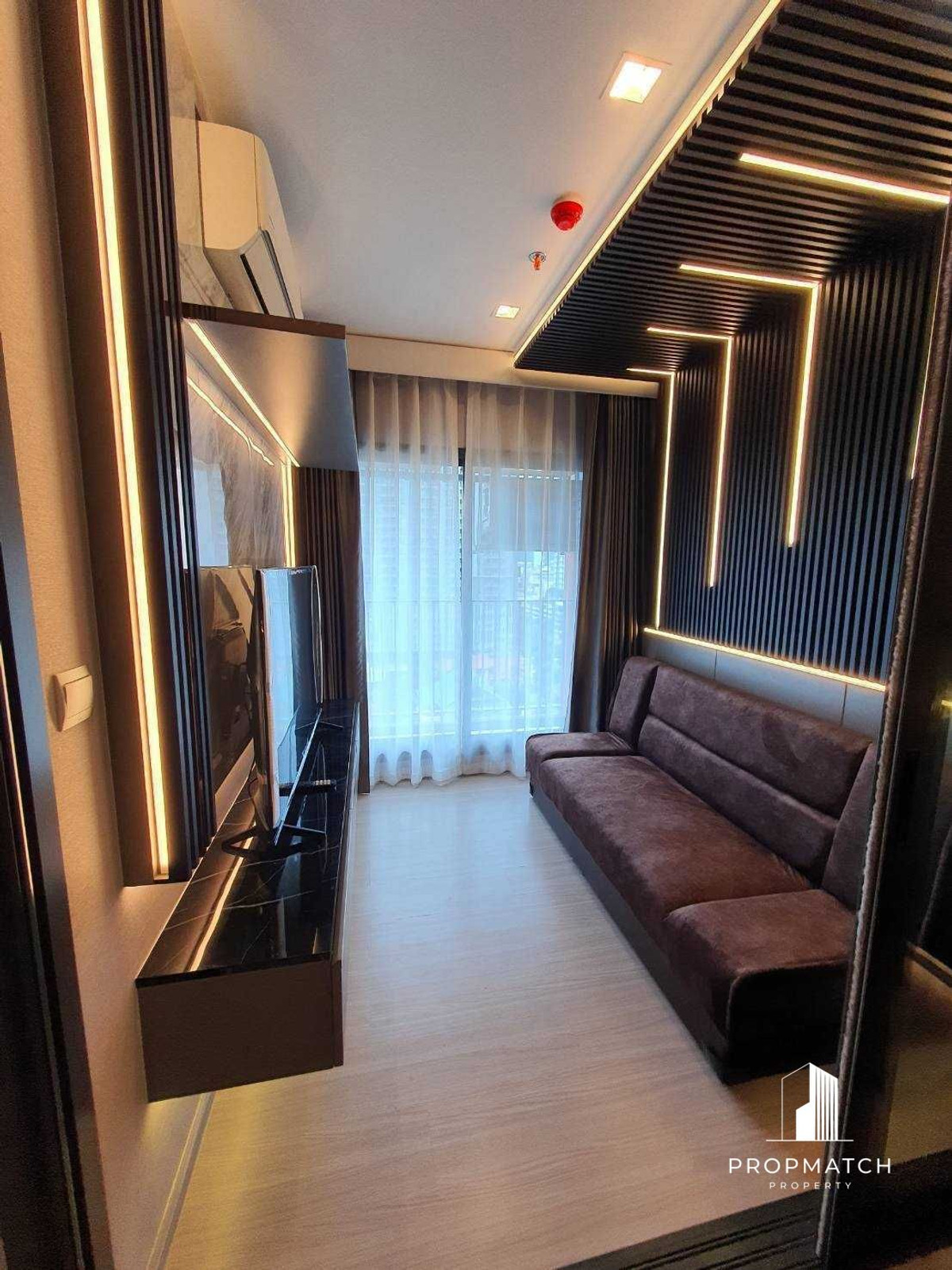 For RentCondoRama9, Petchburi, RCA : ✨Flash Deal ✨Life Asoke Hype( 1Bed 1Bath 36SQM.) Fully furnished, ready to move in!! Only 28,000 baht per month Tel.0981315848 @propmatch