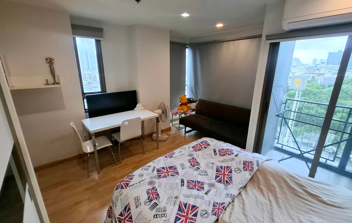 For SaleCondoRama9, Petchburi, RCA : Casa Asoke Din Daeng, corner room, 26 square meters, ready to move in.
