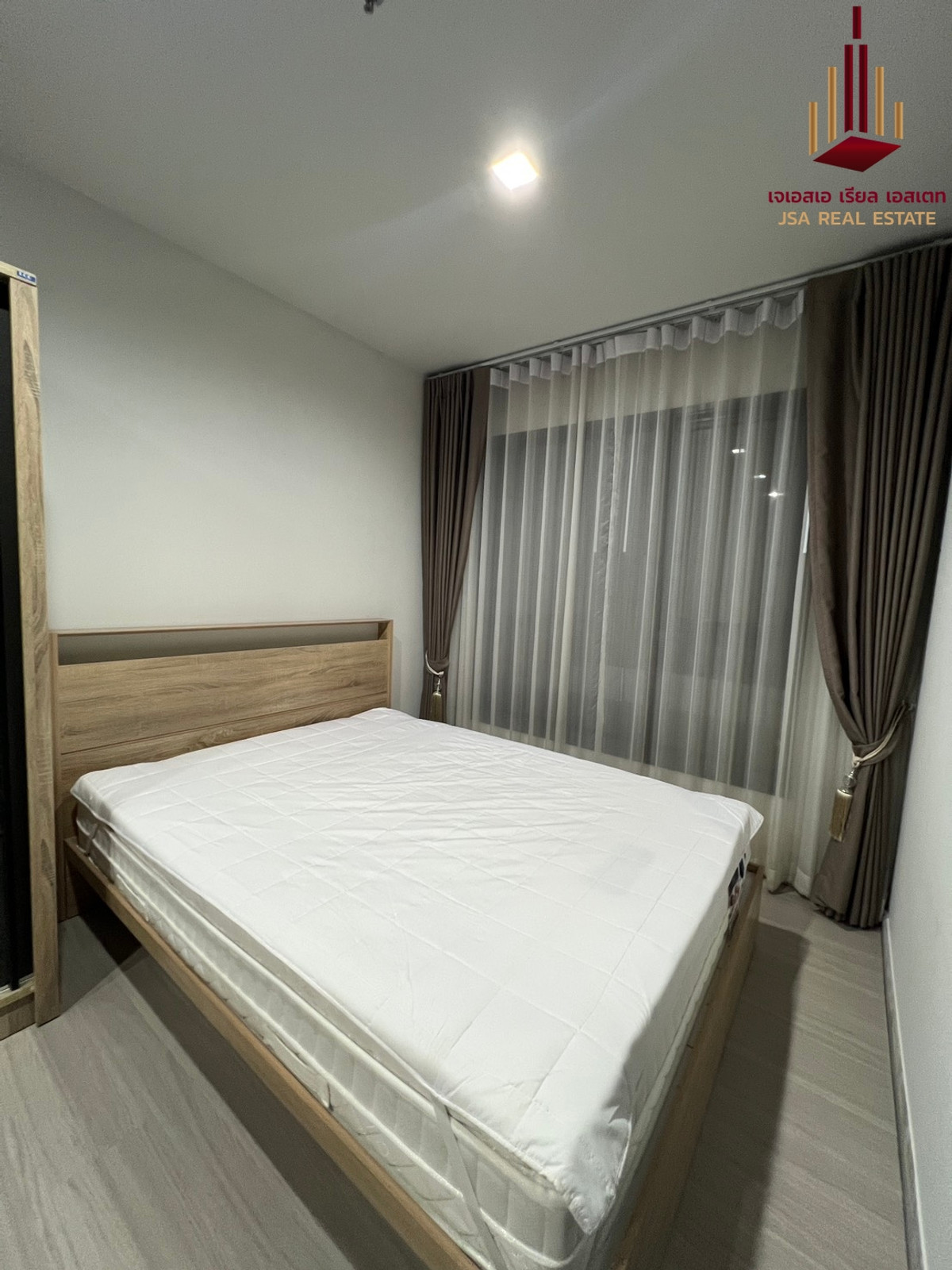 ให้เช่าคอนโดพระราม 9 เพชรบุรีตัดใหม่ RCA : ✨ For Rent: Life Asoke Hype Rama 9 Condo ✨ 💰 Only 17,000 THB/month