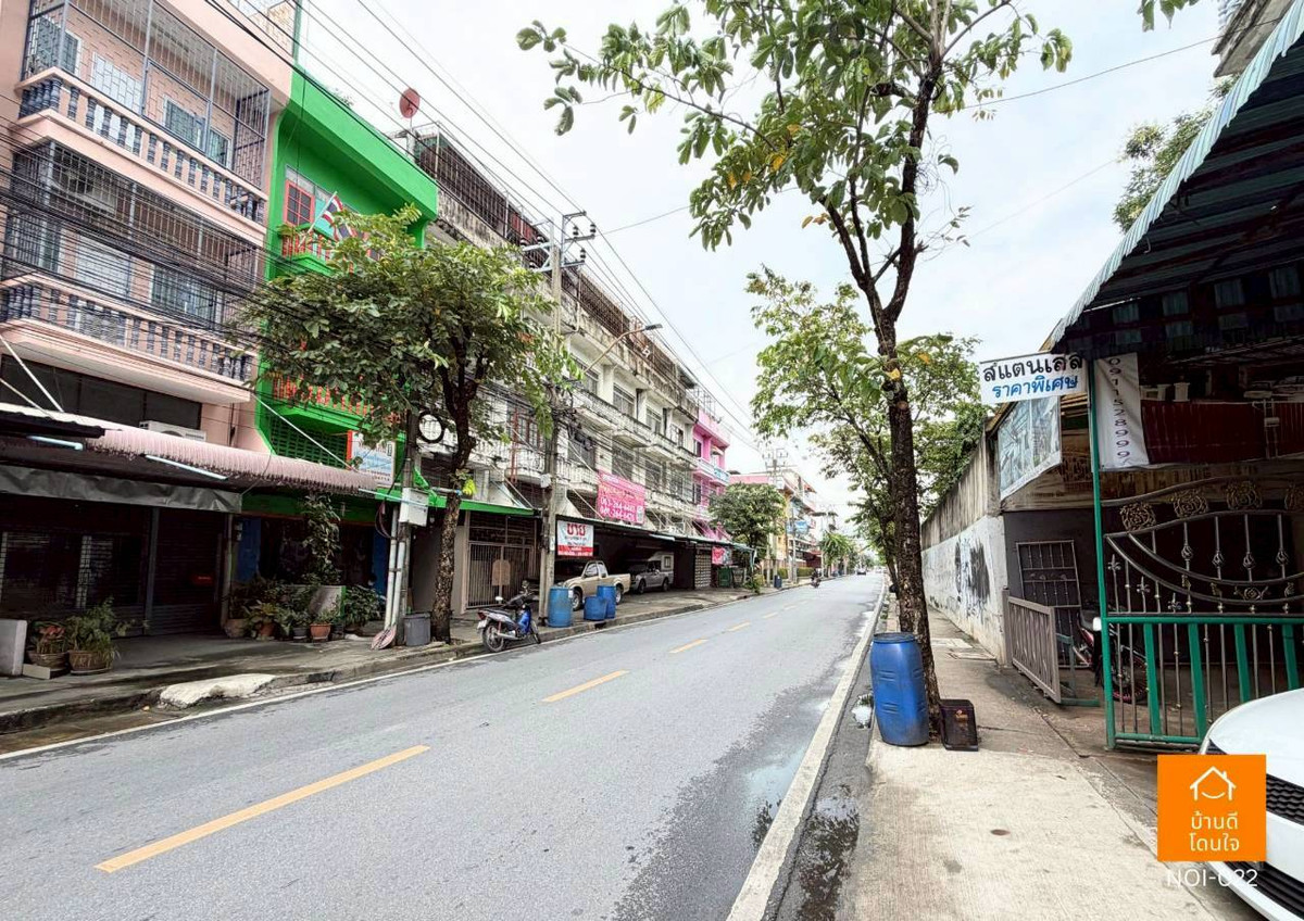 For SaleShop HouseBang kae, Phetkasem : Urgent sale! Commercial building, 4.5 floors, Phetkasem 48 (near the way to Ratchaphruek Road)