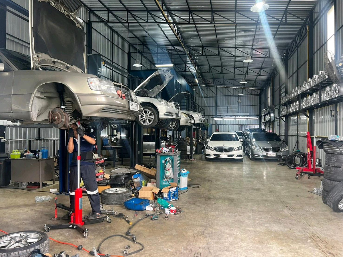 เซ้งโกดังนวมินทร์ รามอินทรา : เซ้งกิจการ: อู่ซ่อมรถพร้อมเปิดต่อได้ทันที – ทำเลรามอินทรา (ช่วงซอย 93–97)