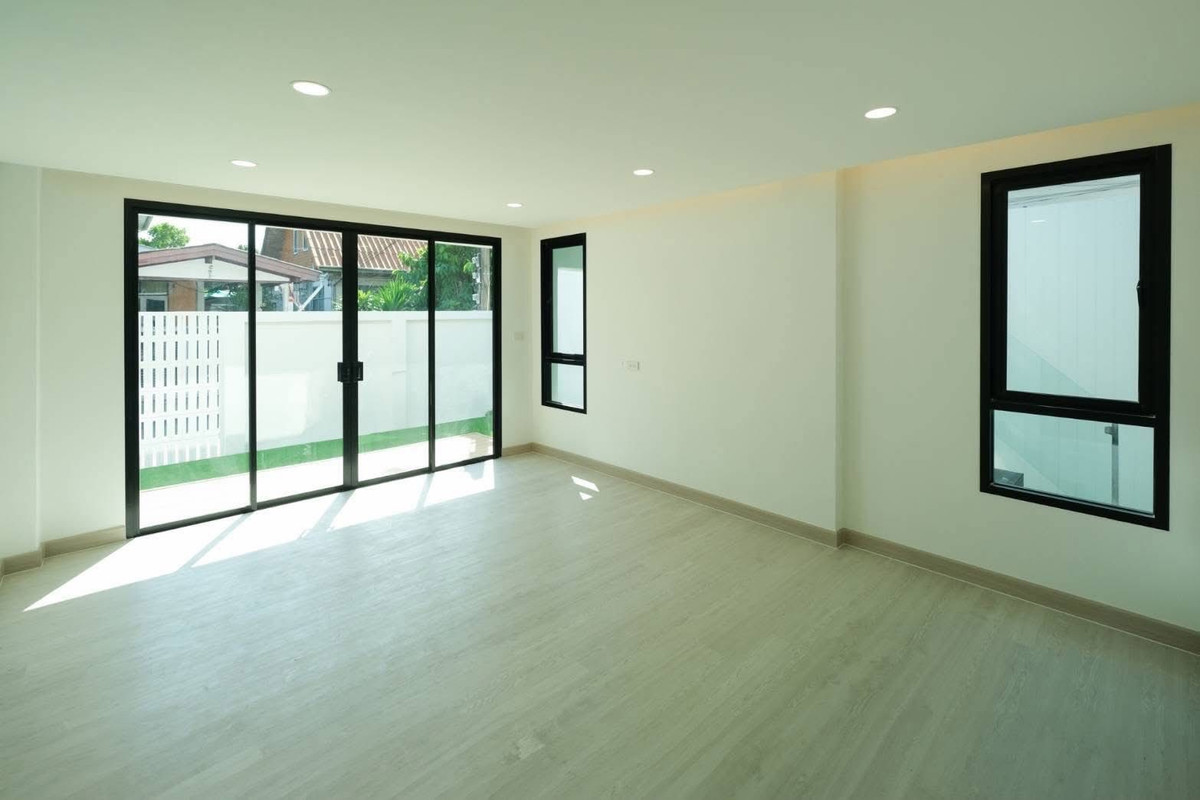 For SaleHouseOnnut, Udomsuk : K-6622 for sale!! Single house, convenient travel, can enter and exit in many ways, Seri Village, On Nut 70, newly renovated.