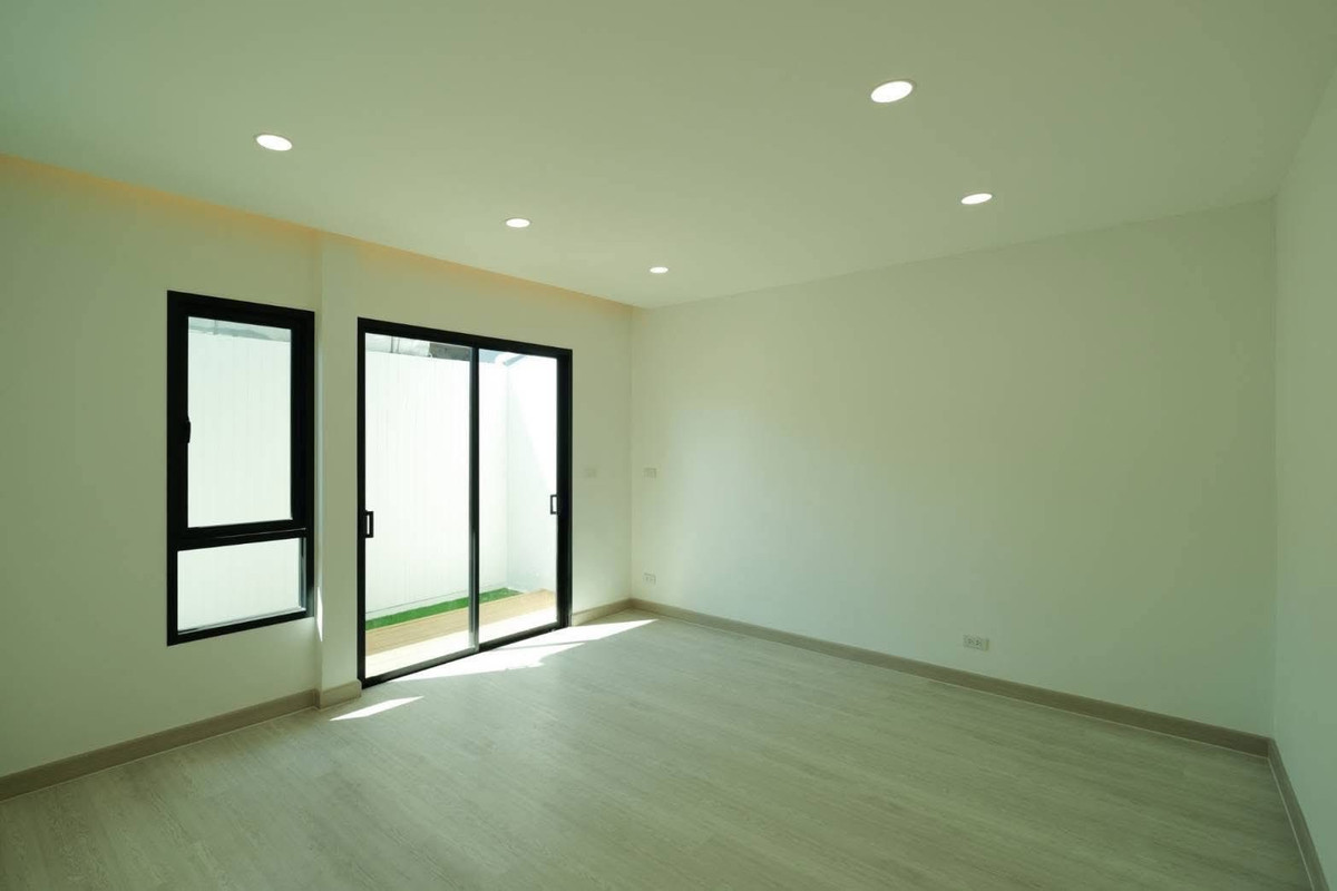 For SaleHouseOnnut, Udomsuk : K-6622 for sale!! Single house, convenient travel, can enter and exit in many ways, Seri Village, On Nut 70, newly renovated.