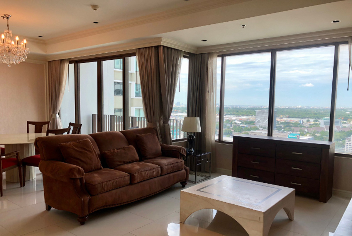 ให้เช่าคอนโดสุขุมวิท อโศก ทองหล่อ : เช่าคอนโด วิวแม่น้ำ ใกล้ BTS Phrom Phong The Emporio place.