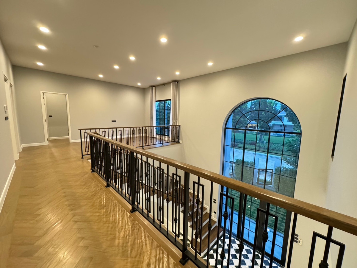 For RentHouseVipawadee, Don Mueang, Lak Si : Setthasiri Don Mueang, single house near the airport. Vacant and ready for rent You can inquire and make an appointment to view.