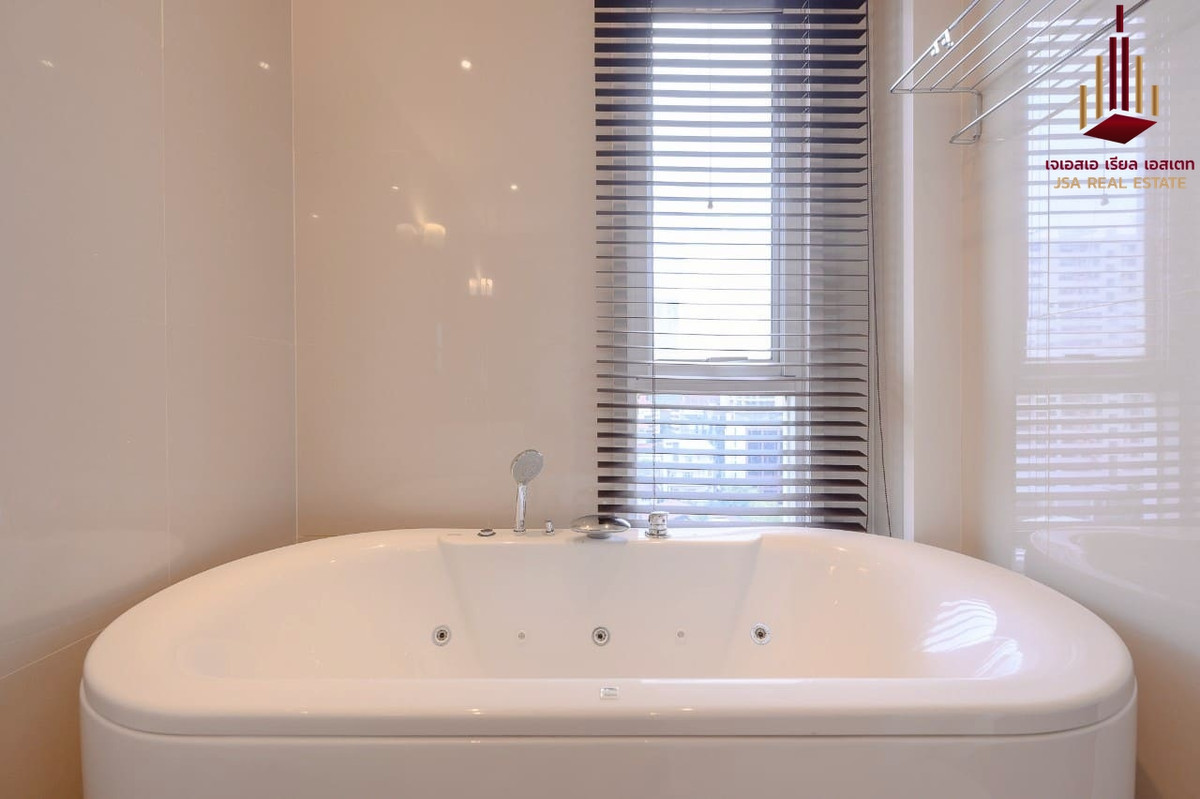 ให้เช่าคอนโดนานา : ✨ For  Rent: The Oleander Sukhumvit 11 Condo ✨ 💰 Only 67,000 THB/month