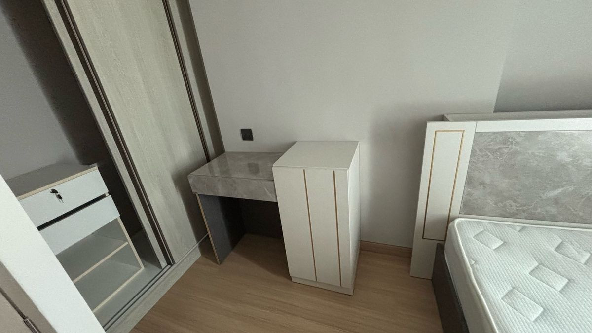 CondoRatchathewi,Phayathai : Lumpini Suite Dindaeng Ratchaprarop【𝐒𝐄𝐋𝐋 & 𝐑𝐄𝐍𝐓】🔥Simple and warm with light wood tones, adding coziness to every relaxing corner🔥 Contact Line ID: @hacondo