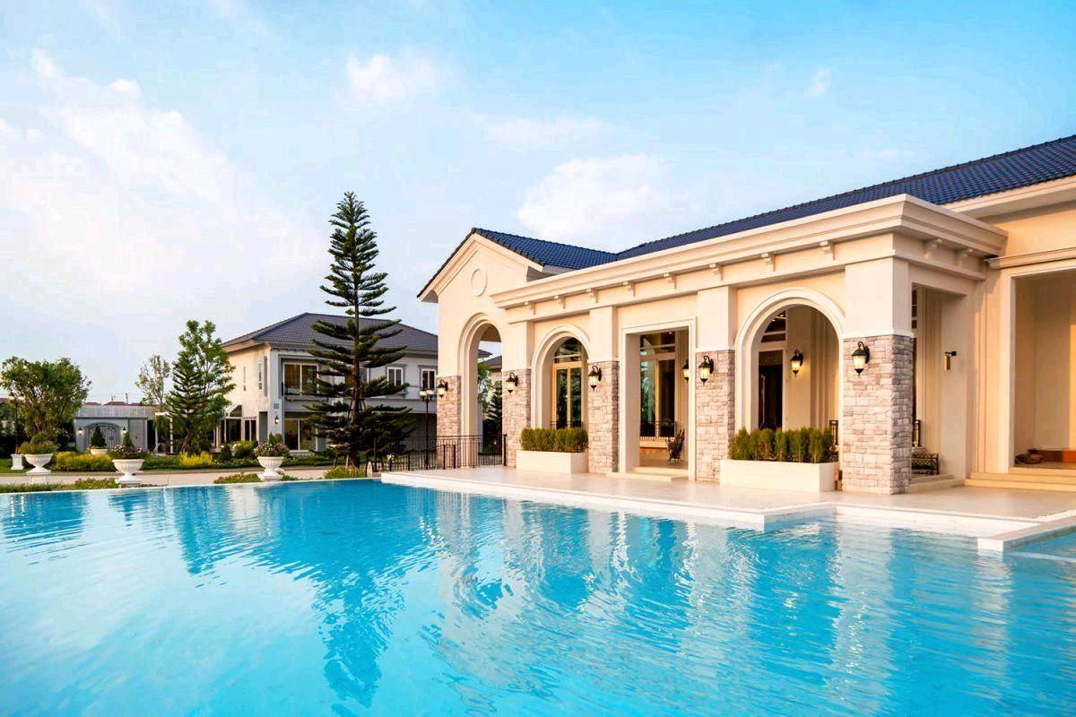 ให้เช่าบ้านปทุมธานี รังสิต ธรรมศาสตร์ : ให้เช่าบ้านหรูโครงการ GRANDIO บนทำเลที่ดีที่สุดย่านรังสิต