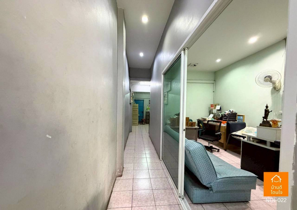 For SaleShop HouseBang kae, Phetkasem : Urgent sale! Commercial building, 4.5 floors, Phetkasem 48 (near the way to Ratchaphruek Road)